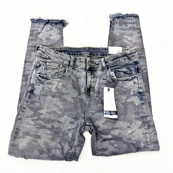 Zara Mid Rise Skinny Camouflage Patterned Print Denim Jeans Raw Hem Size 40 US8 - Picture 4 of 8